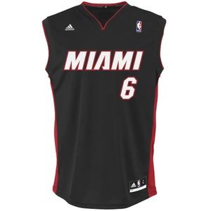 Lebron James Miami Heat jersey!! Youth large!!
